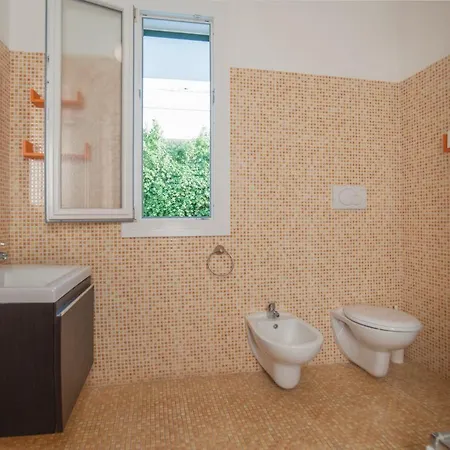 Apartment 2 With Pool And Sea View