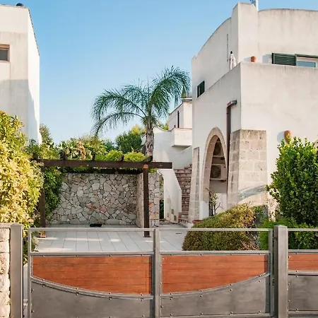 2 With Pool And Sea View Apartment *