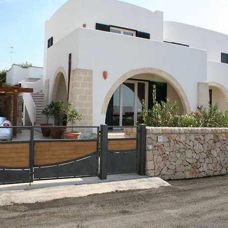 2 With Pool And Sea View Apartment Santa Maria al Bagno